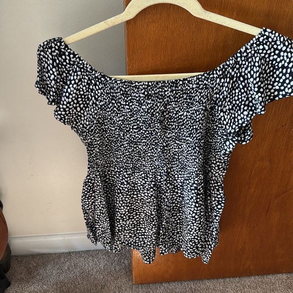 Size S blouse - Picture 3 of 3